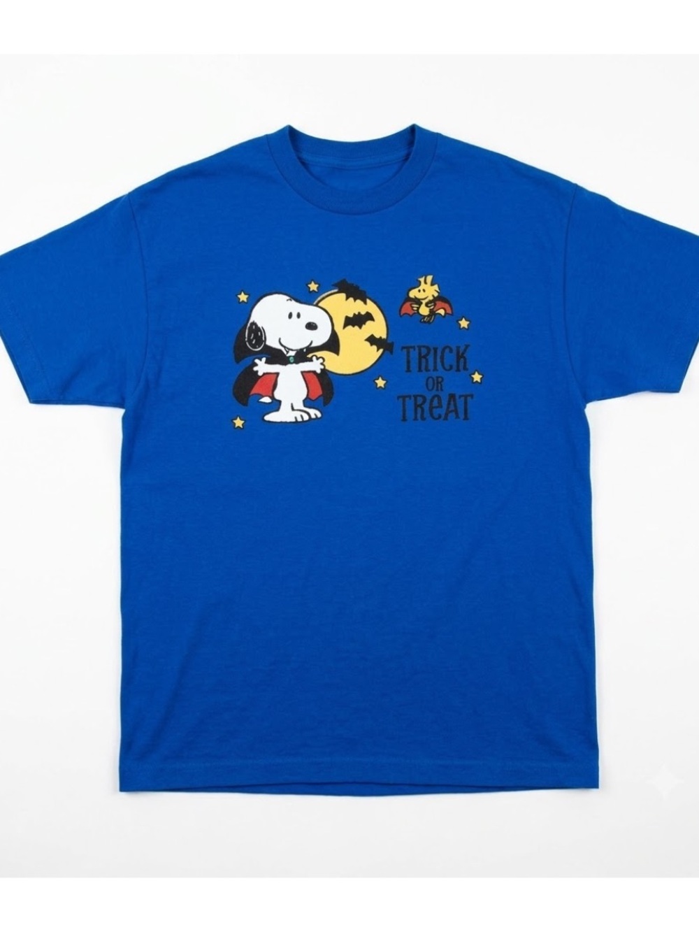 Gildan Peanuts Snoopy 'Trick or Treat' T-Shirt, Retro Halloween Tee